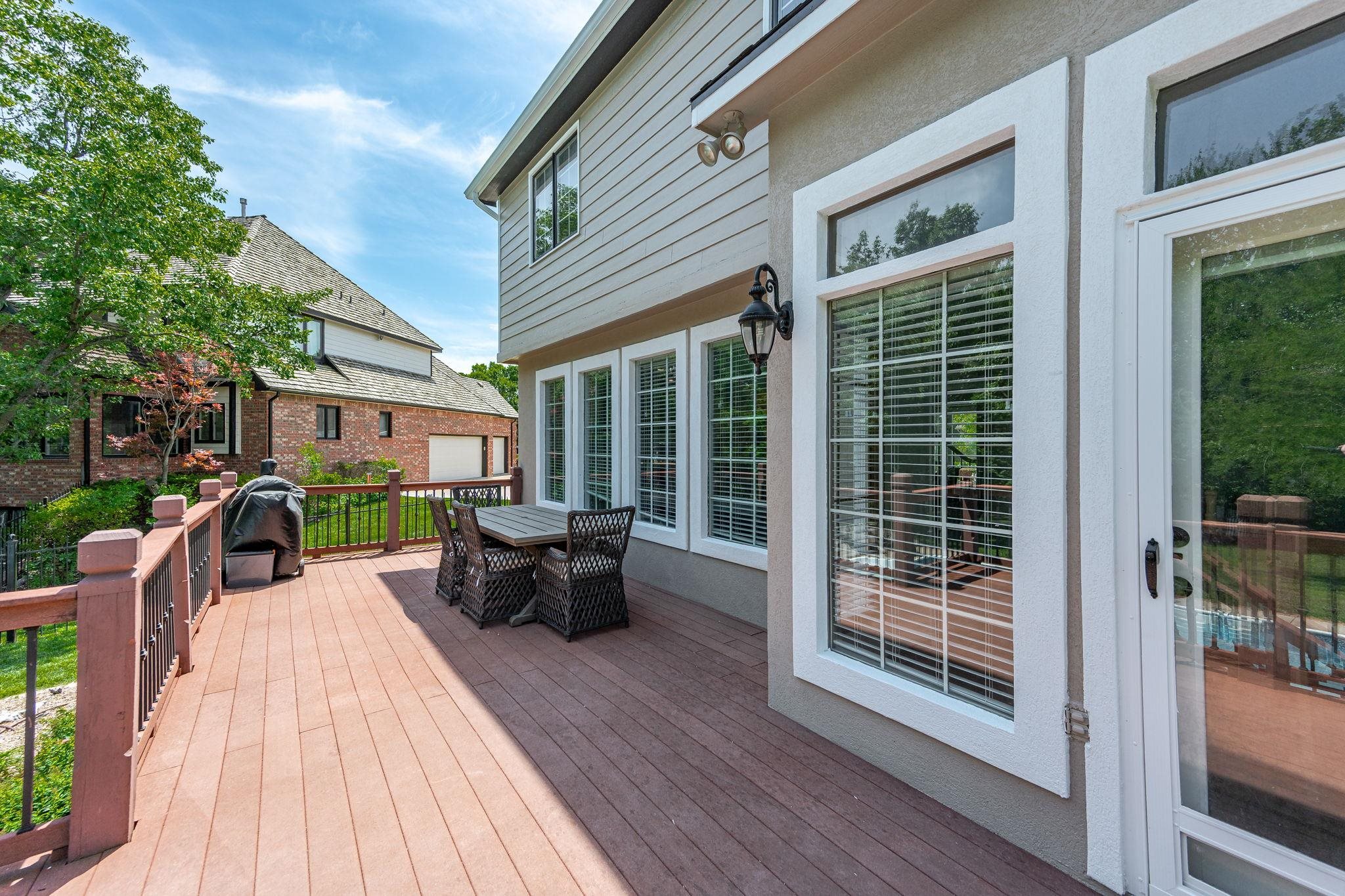 1025 N Woodridge Court Wichita KS 67206