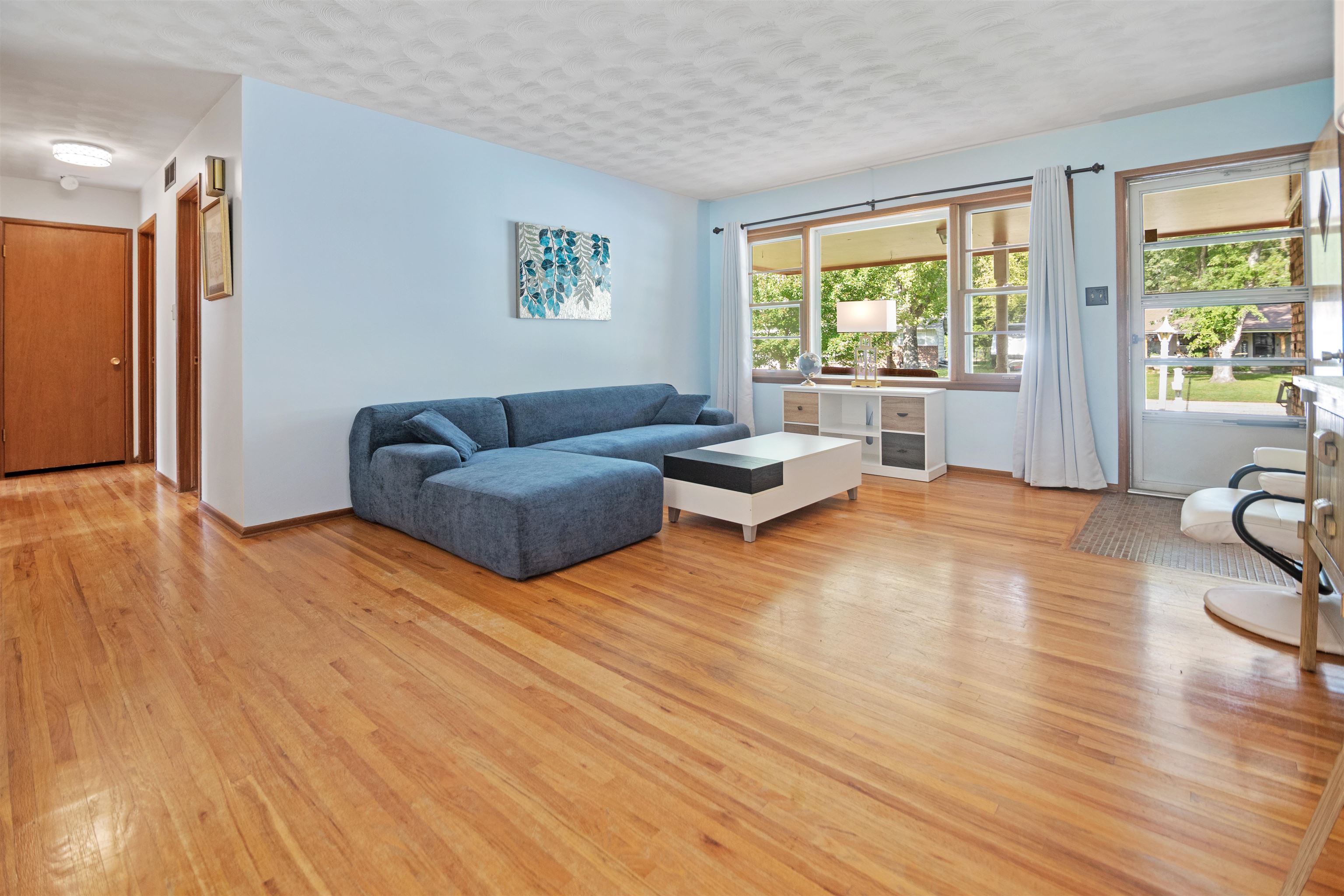 823 E English Court Derby KS 67037