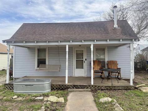 321 W Violet Avenue Potwin KS 67123