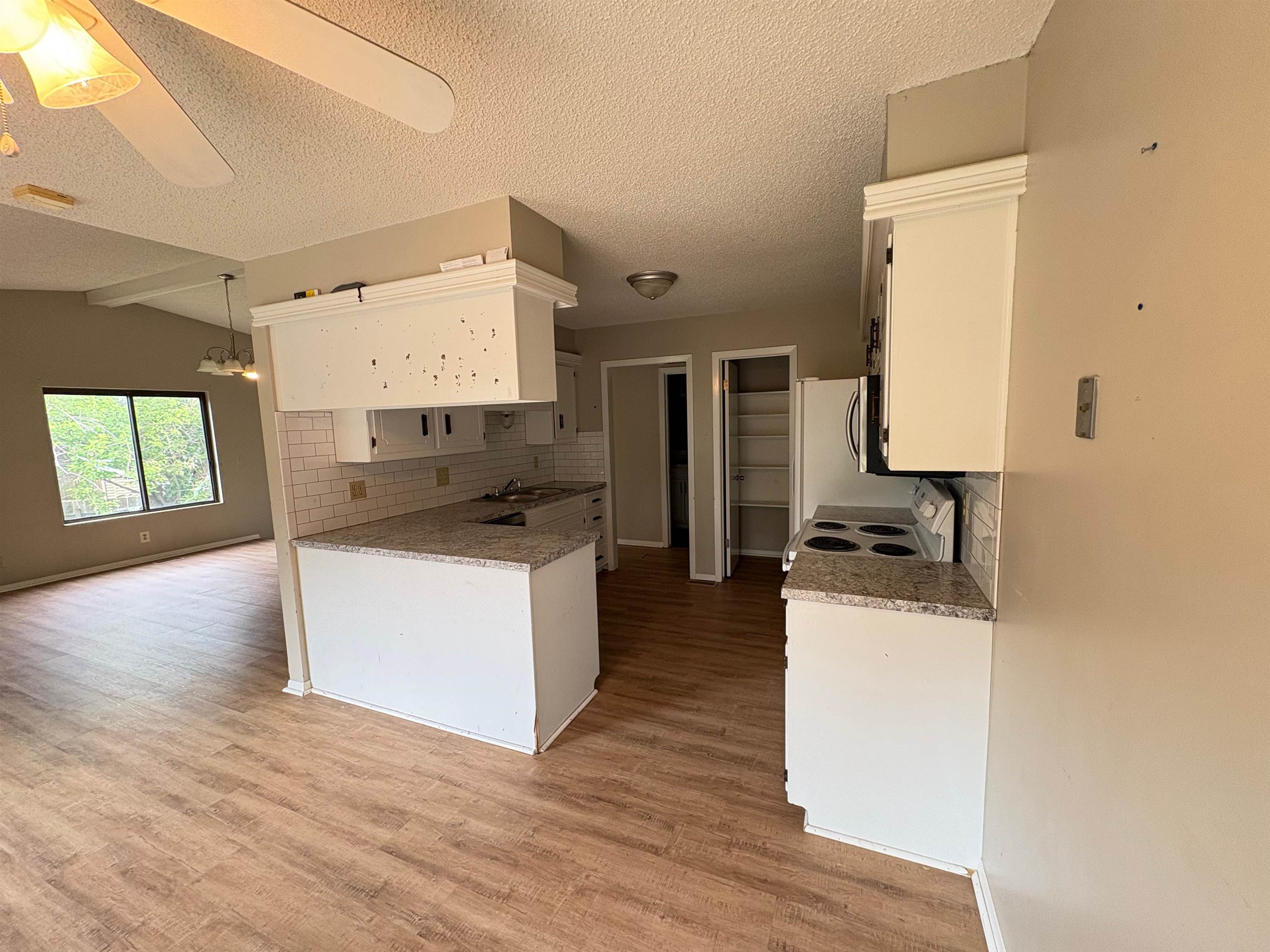 1726 S Beech Court Wichita KS 67207