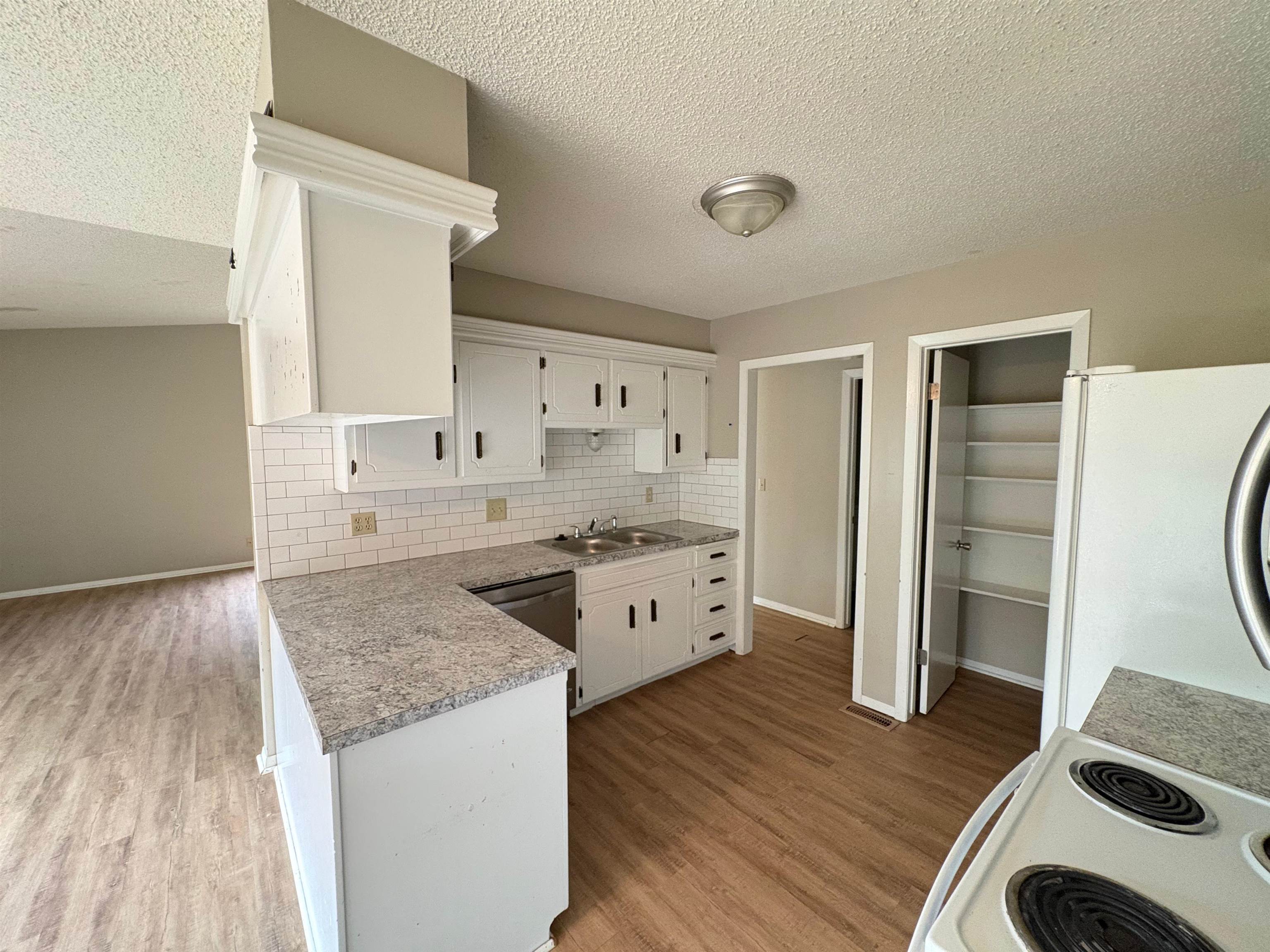 1726 S Beech Court Wichita KS 67207