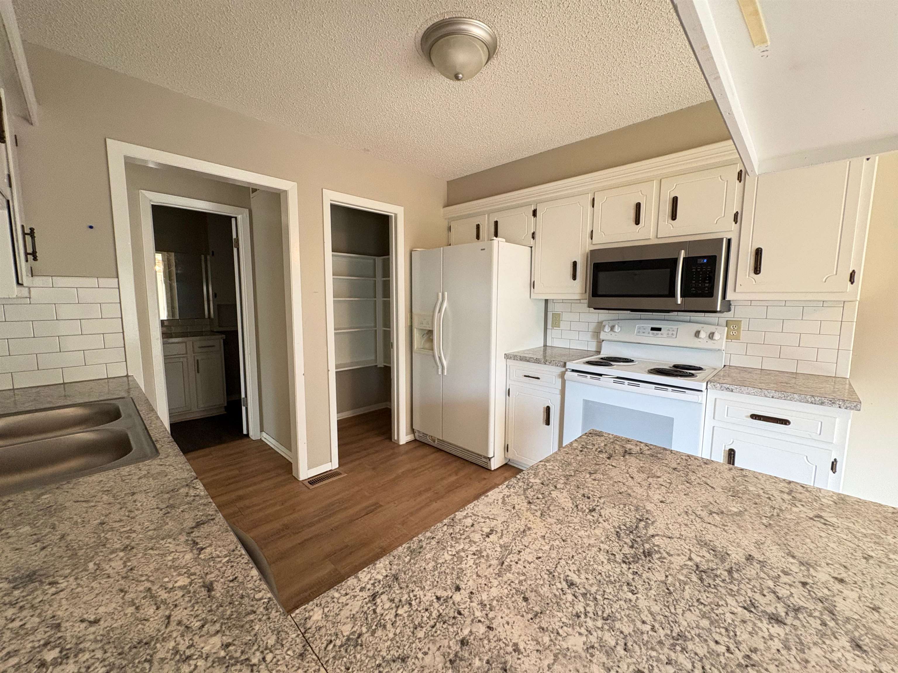 1726 S Beech Court Wichita KS 67207