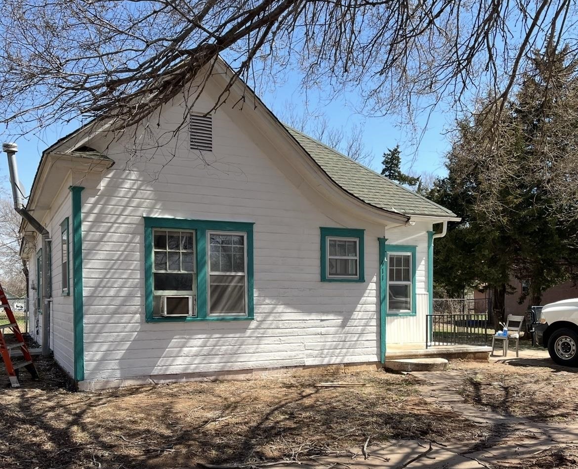 411 S Bluff Avenue Anthony KS 67003