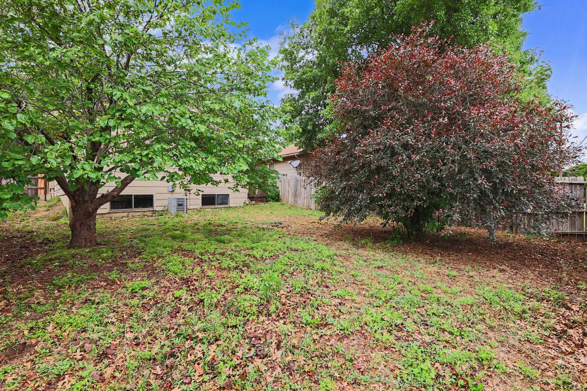 1614 N Brunswick Lane Wichita KS 67212