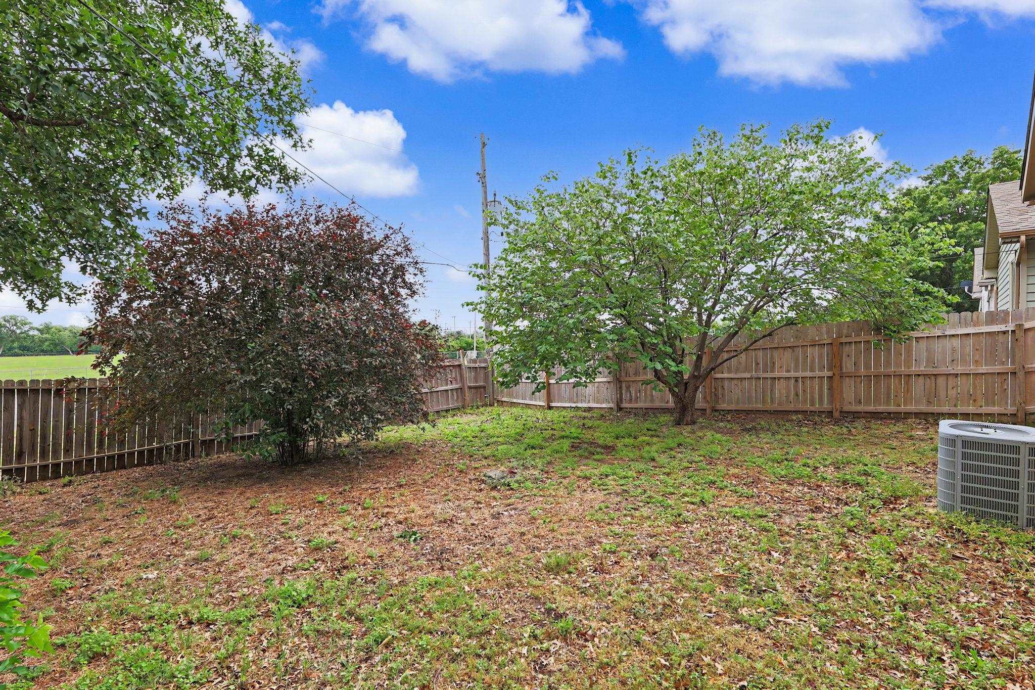 1614 N Brunswick Lane Wichita KS 67212