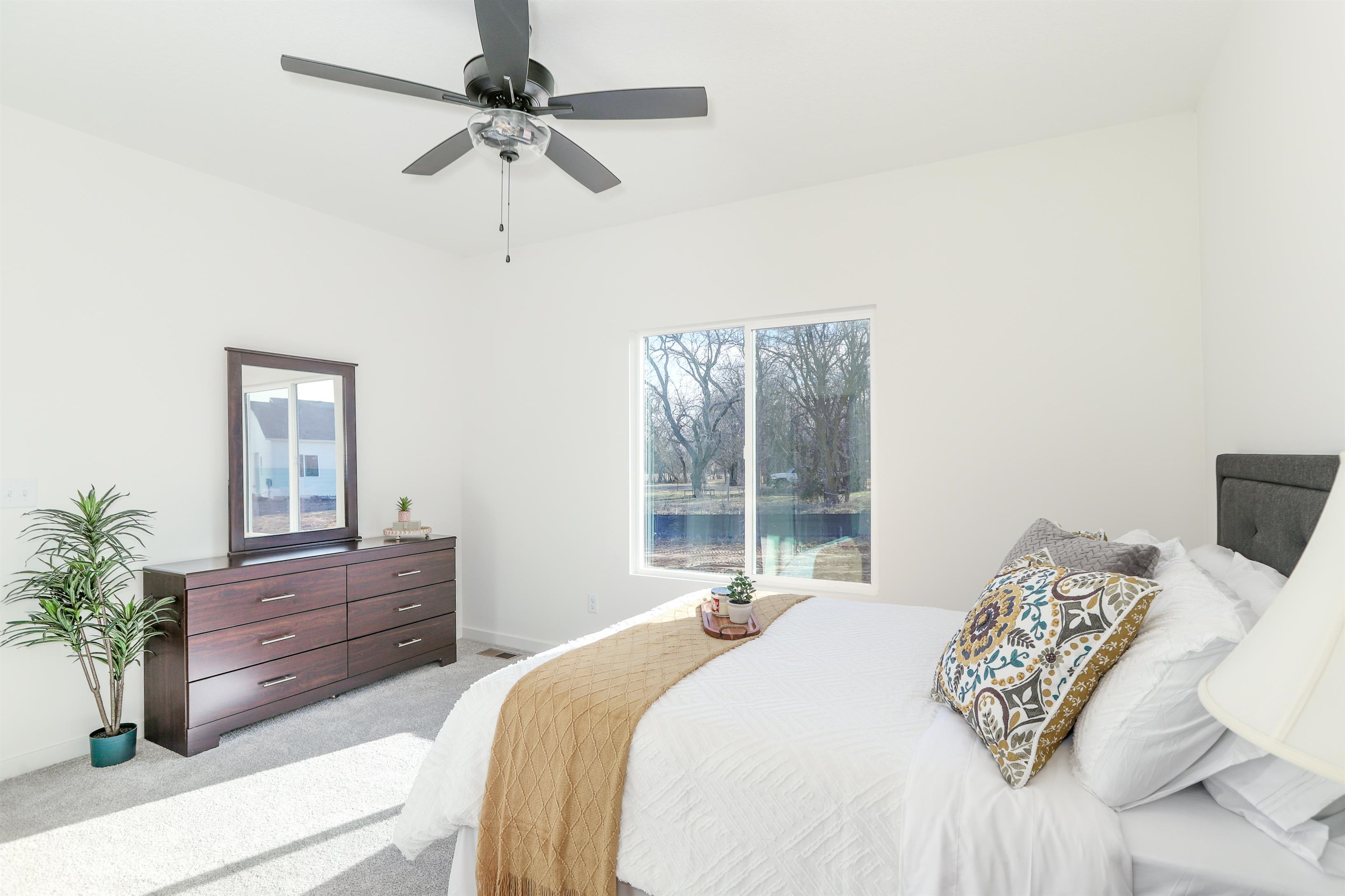 5348 N Pinecrest Bel Aire KS 67220