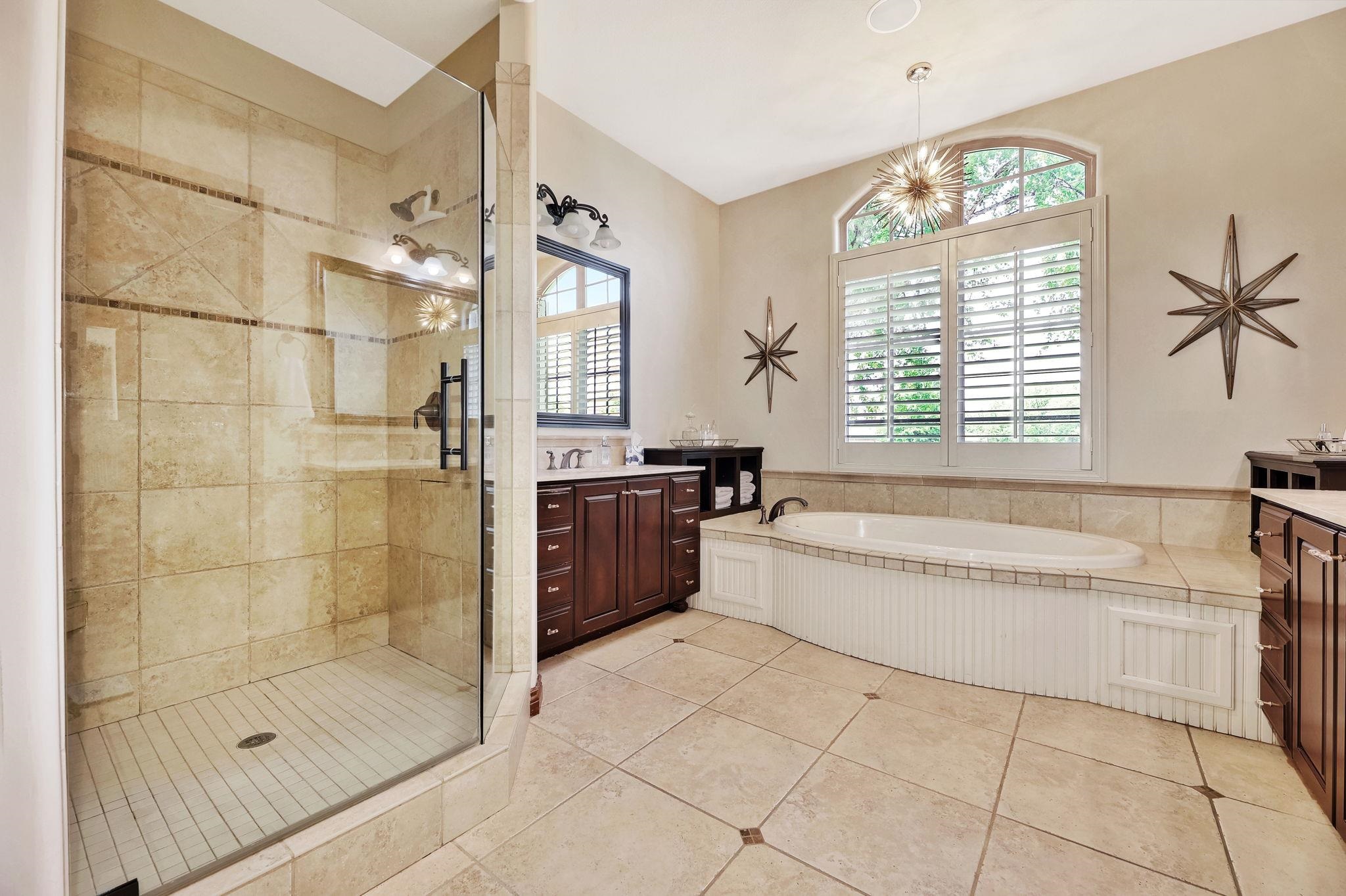 11 Crestway Wellington KS 67152