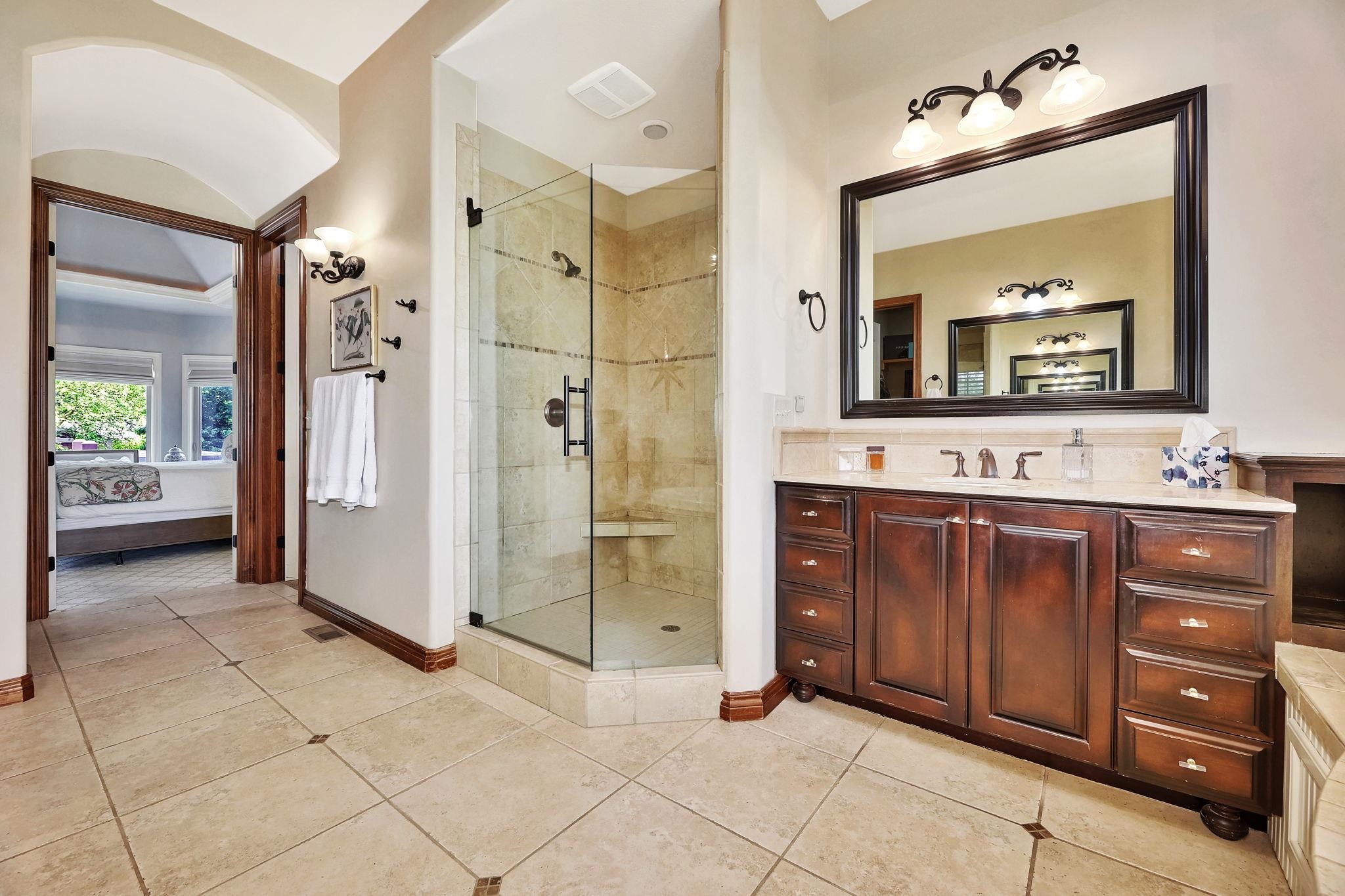 11 Crestway Wellington KS 67152