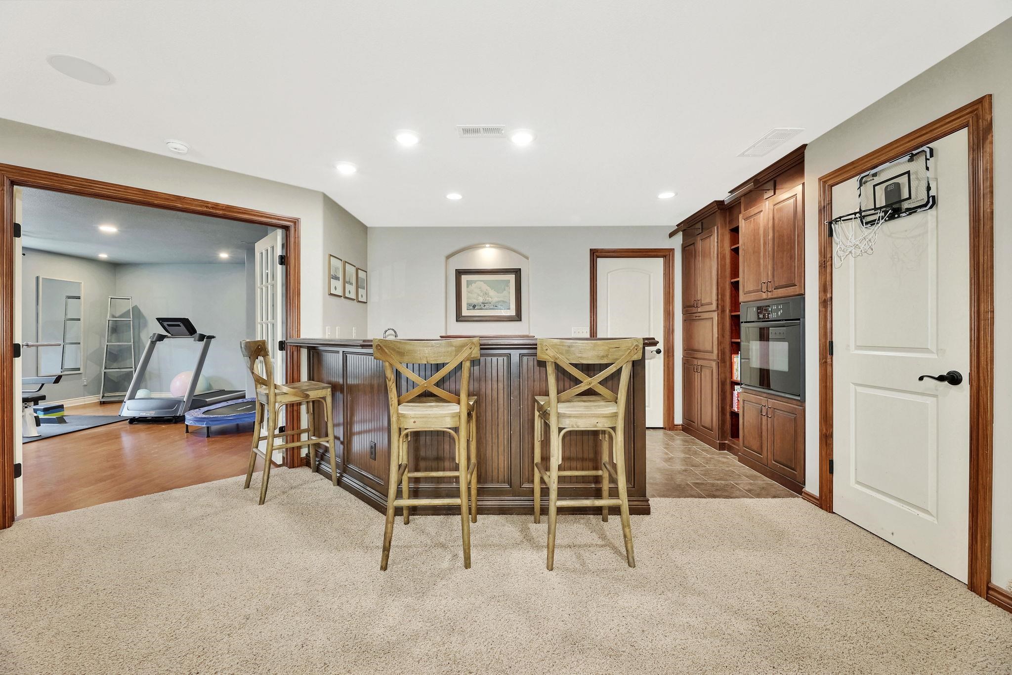 11 Crestway Wellington KS 67152