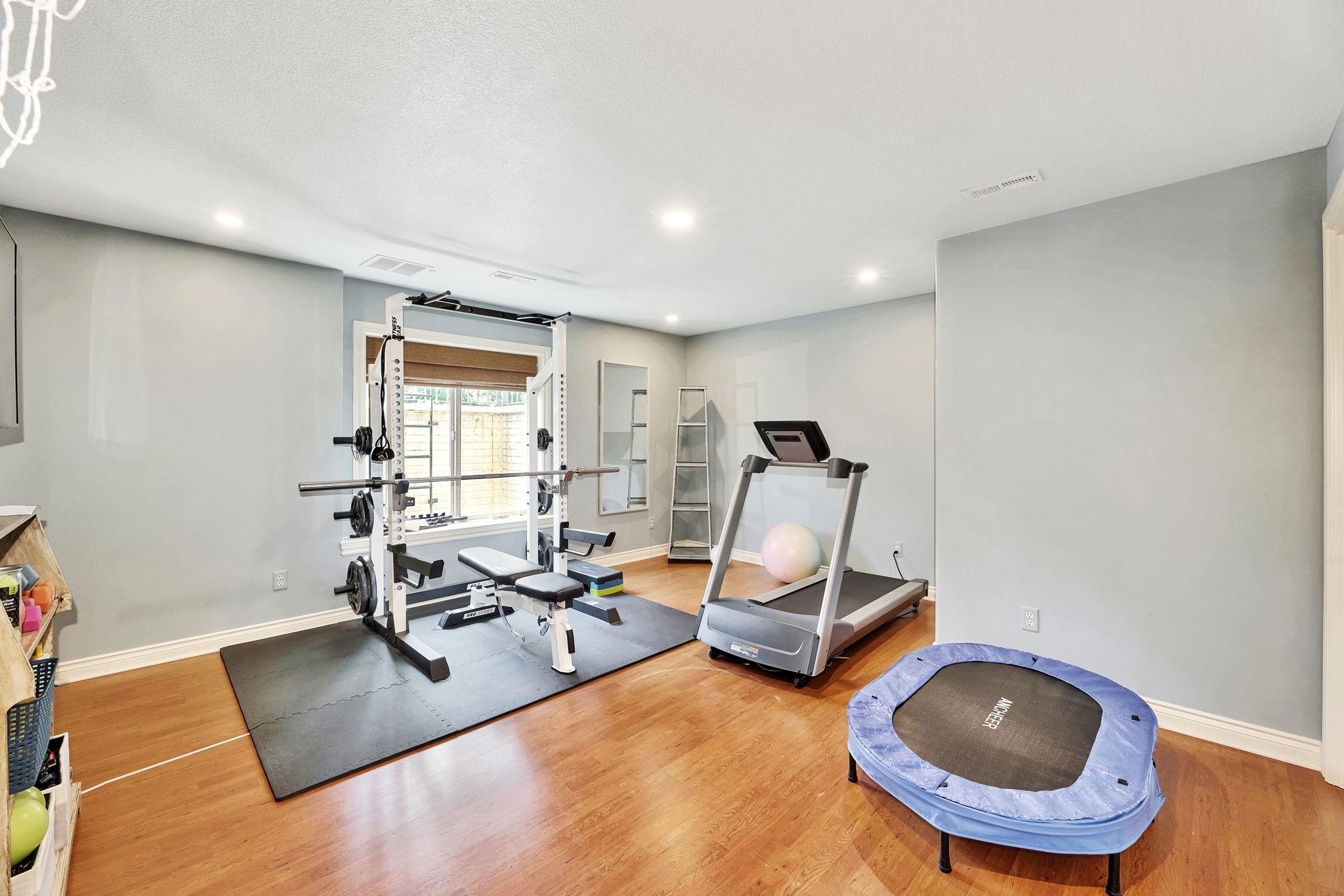 11 Crestway Wellington KS 67152