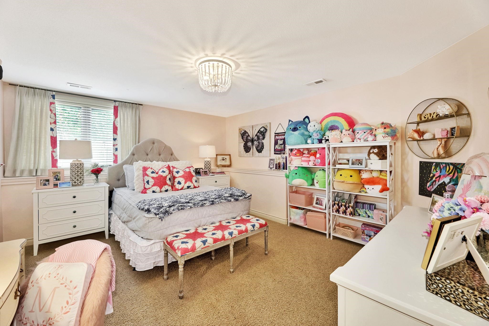 11 Crestway Wellington KS 67152