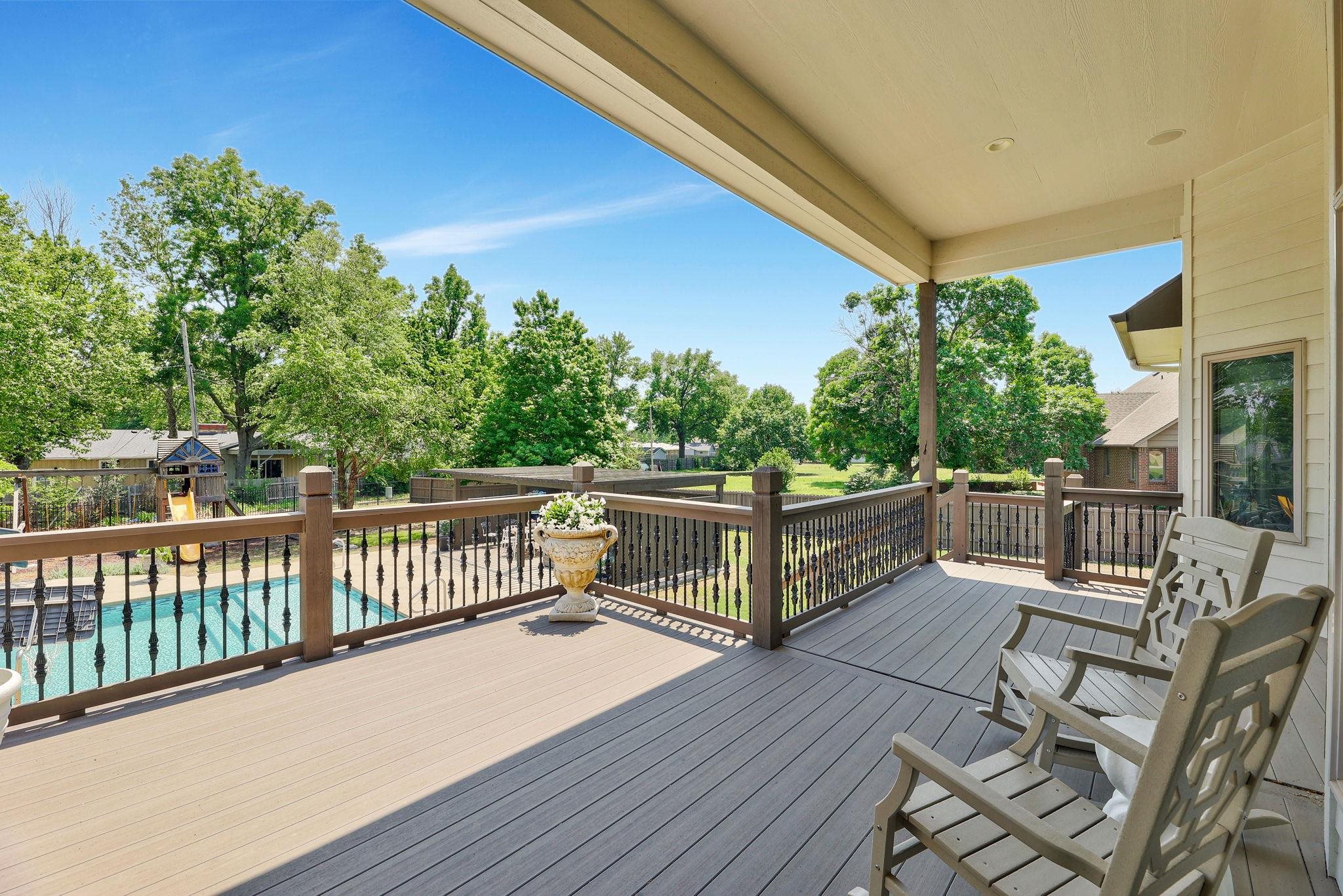11 Crestway Wellington KS 67152