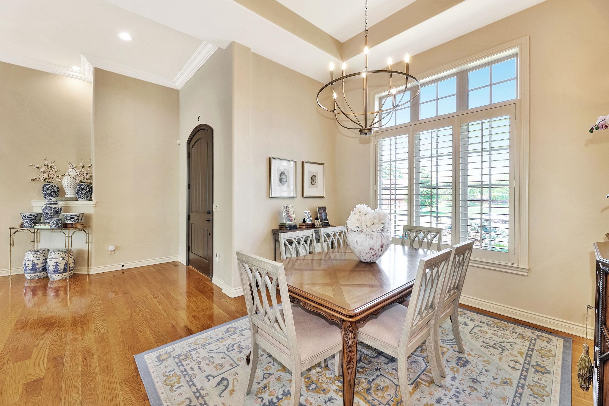 11 Crestway Wellington KS 67152