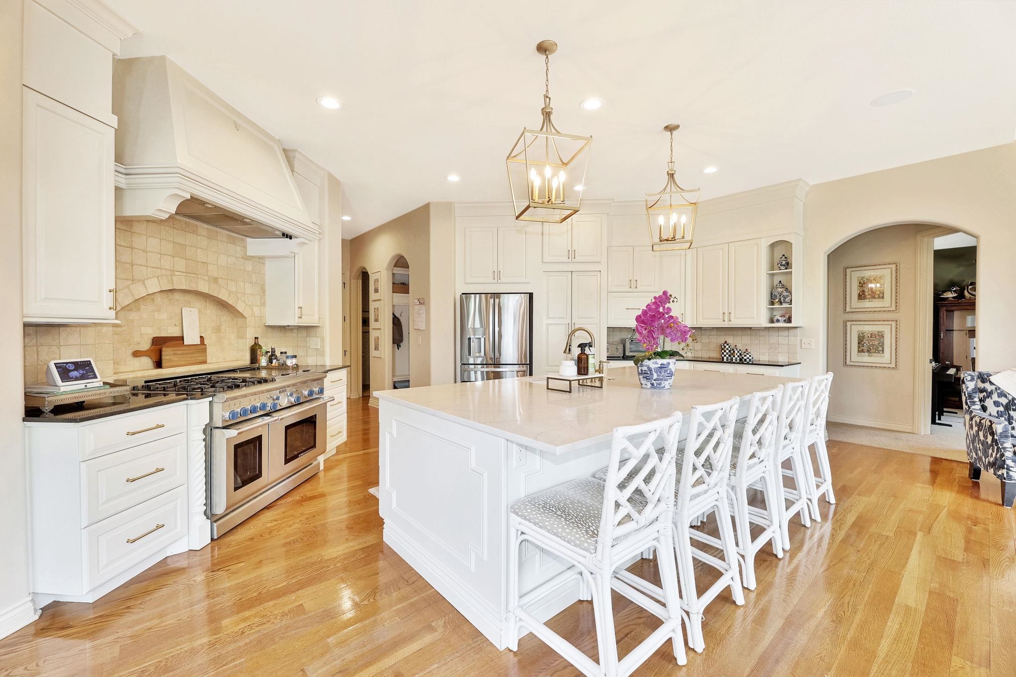 11 Crestway Wellington KS 67152