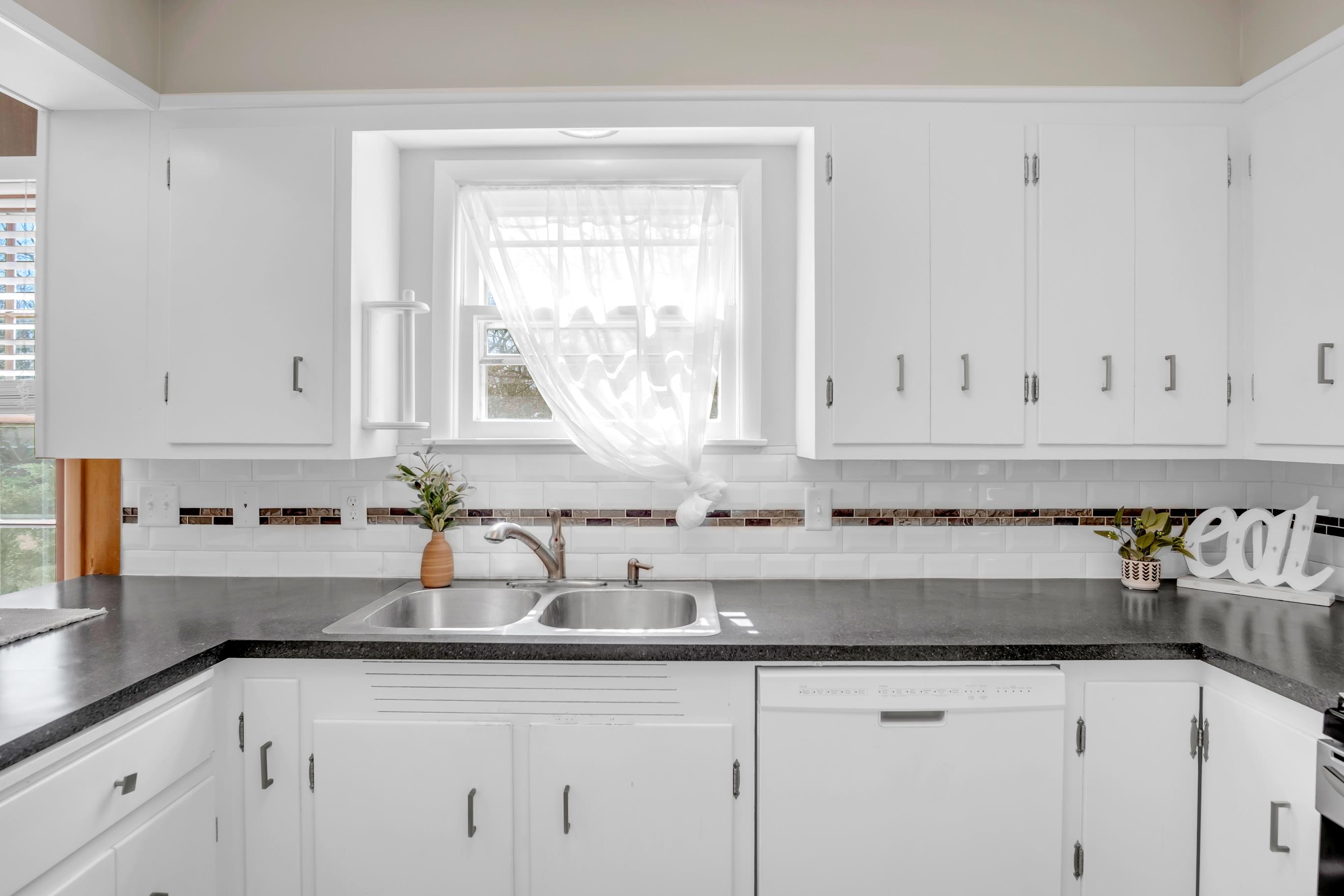 17 Circle Drive Newton KS 67114