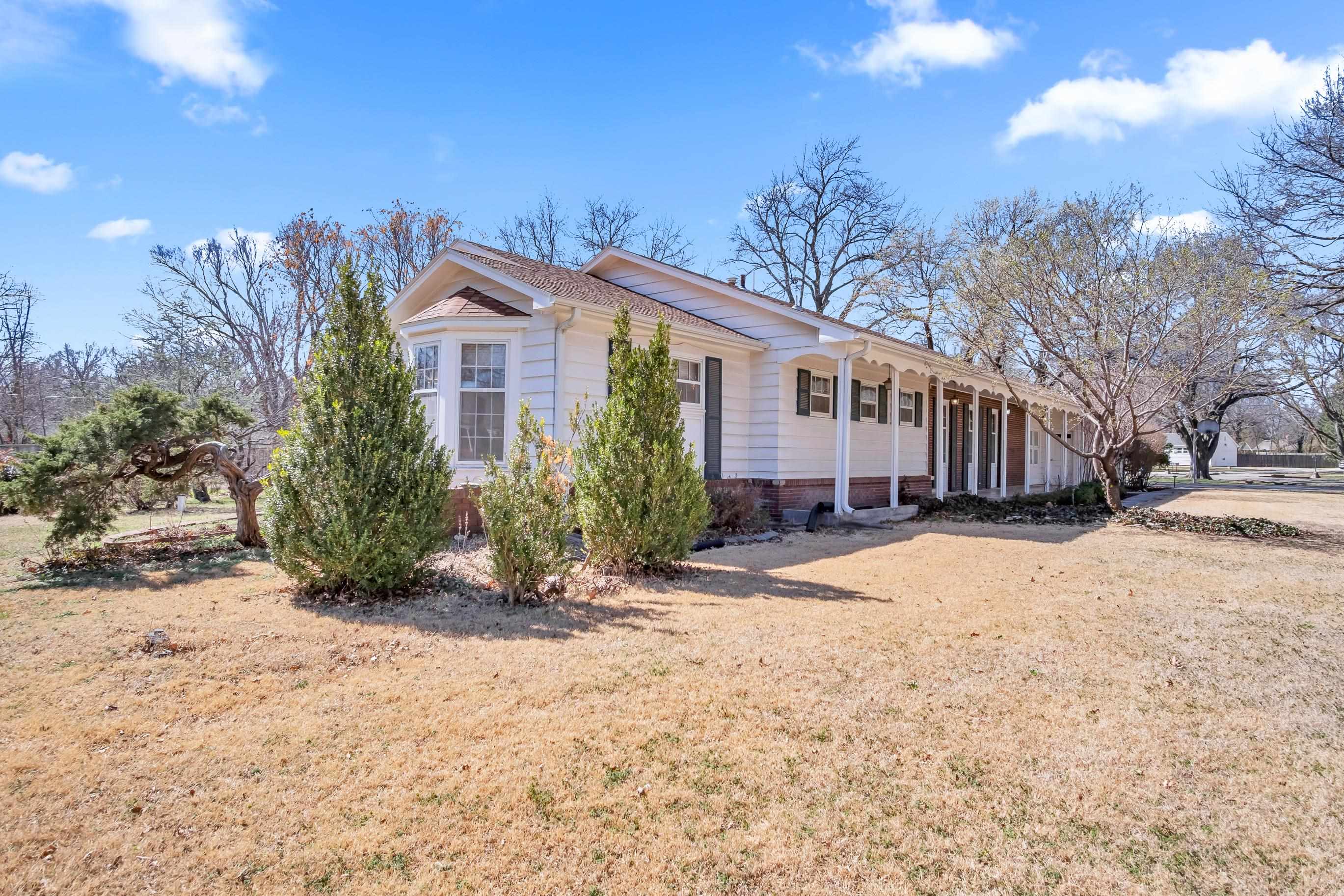 17 Circle Drive Newton KS 67114