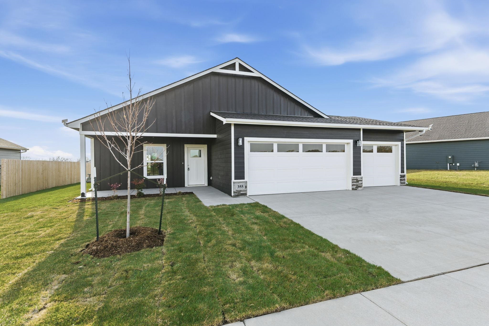 355 N Woodstone Street Derby KS 67037-7814