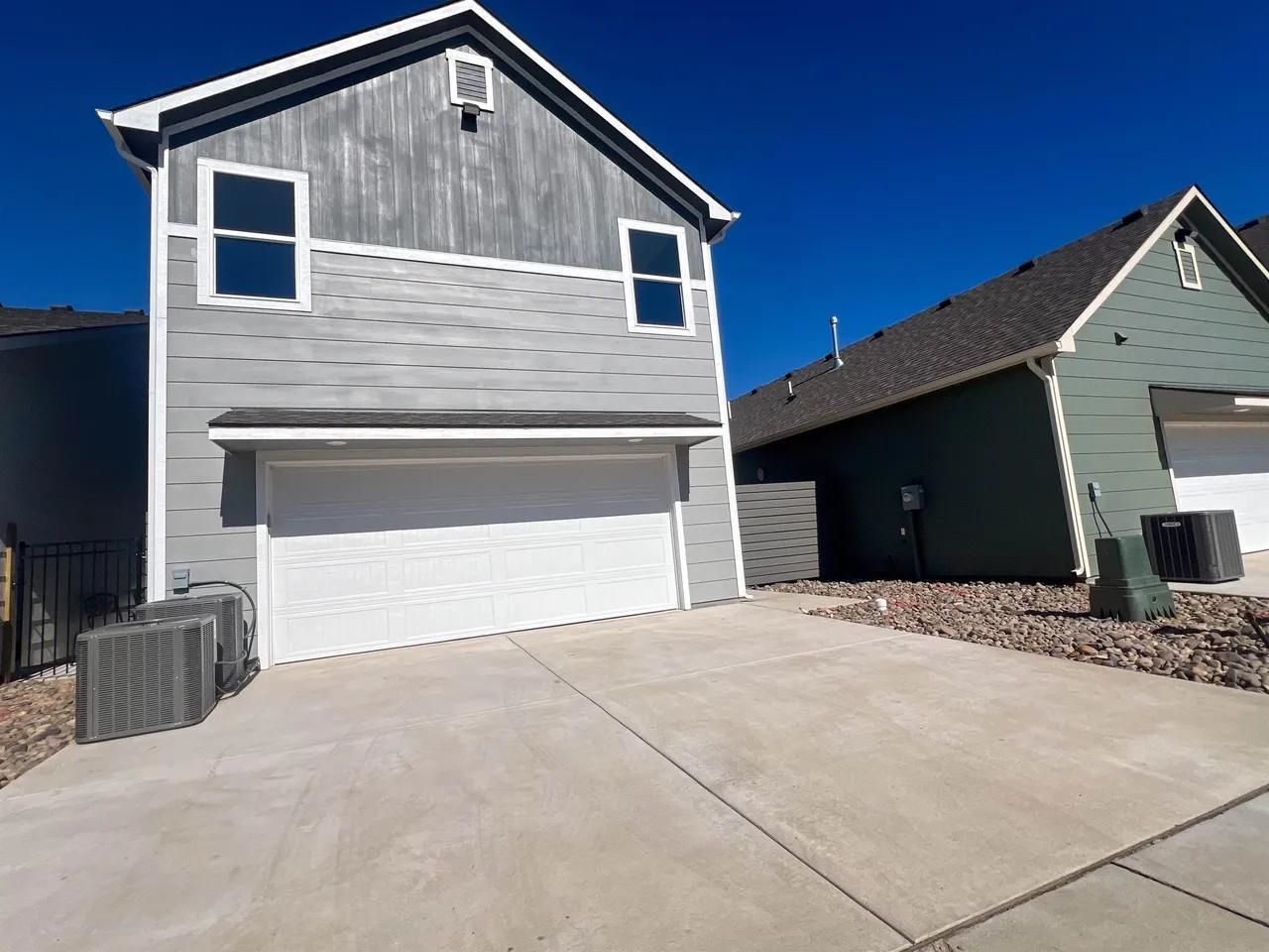 403 E Park Place Andover KS 67002