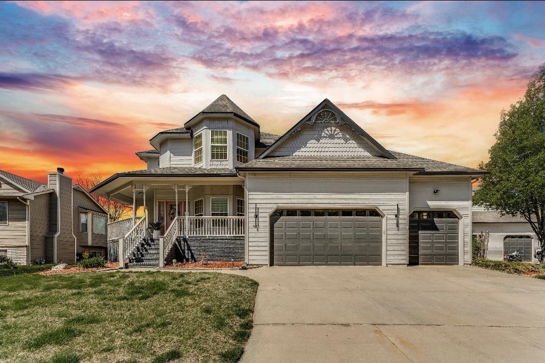 823 S Surrey Lane Maize KS 67101