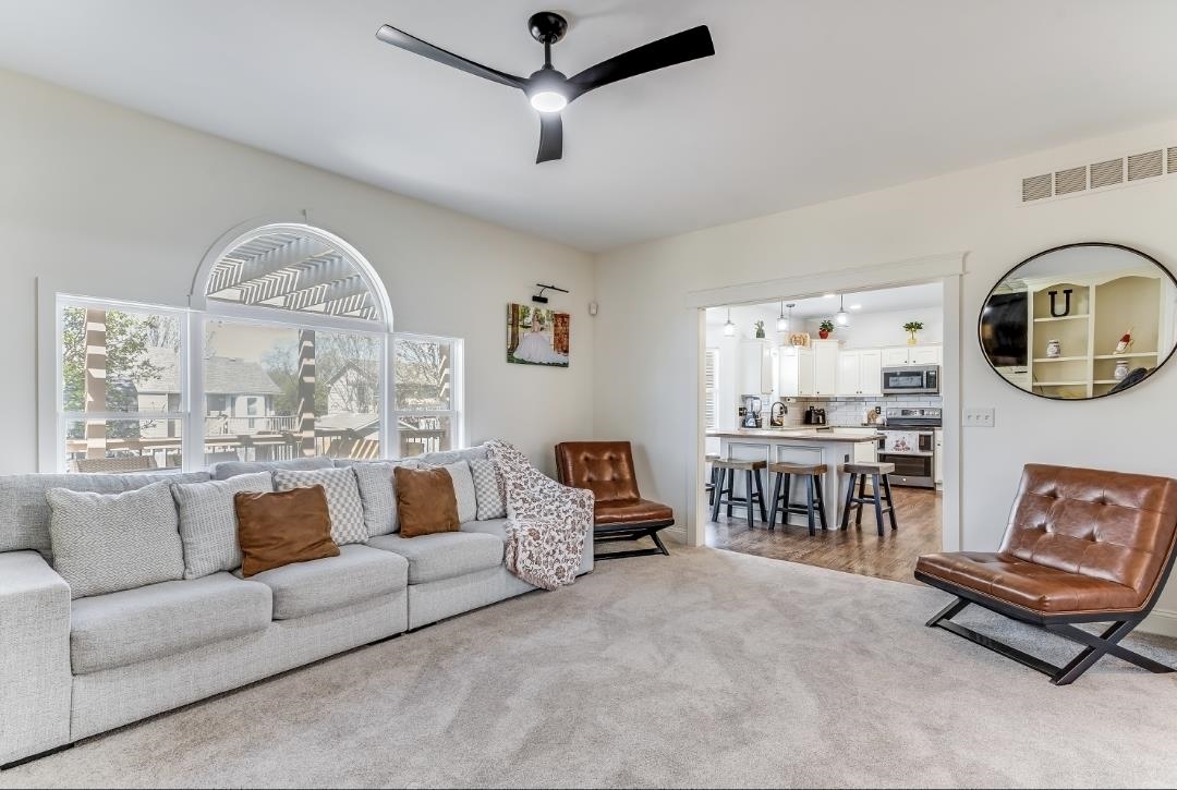 823 S Surrey Lane Maize KS 67101