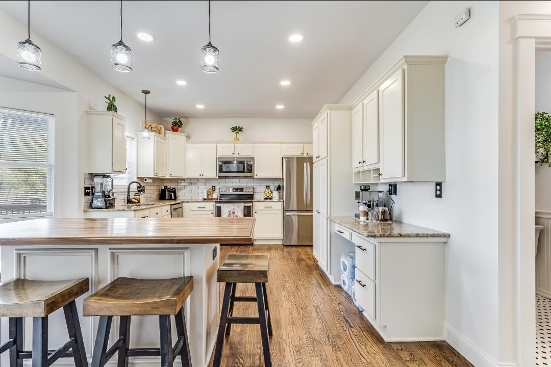 823 S Surrey Lane Maize KS 67101