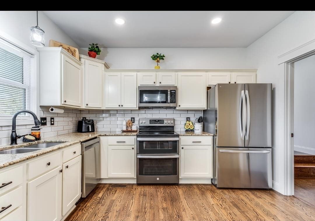 823 S Surrey Lane Maize KS 67101