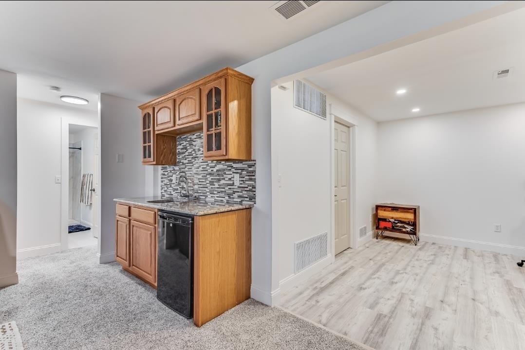 823 S Surrey Lane Maize KS 67101