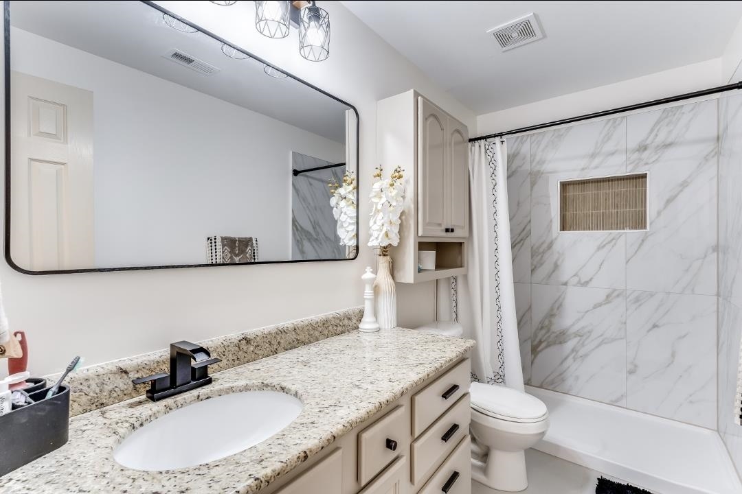 823 S Surrey Lane Maize KS 67101