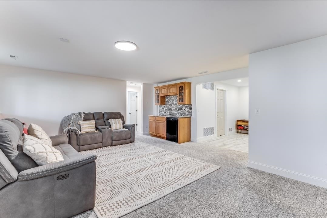 823 S Surrey Lane Maize KS 67101