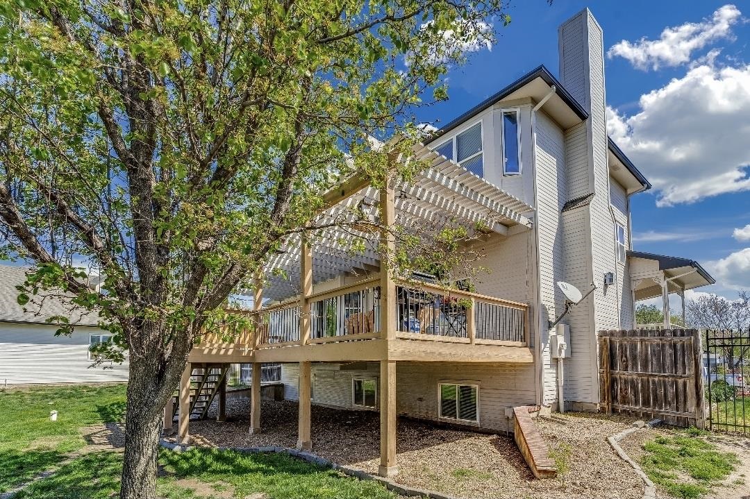 823 S Surrey Lane Maize KS 67101
