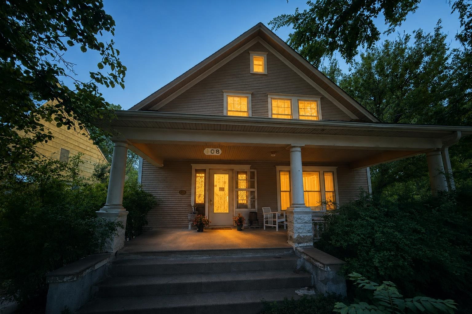 608 E 1st Newton KS 67114-3911