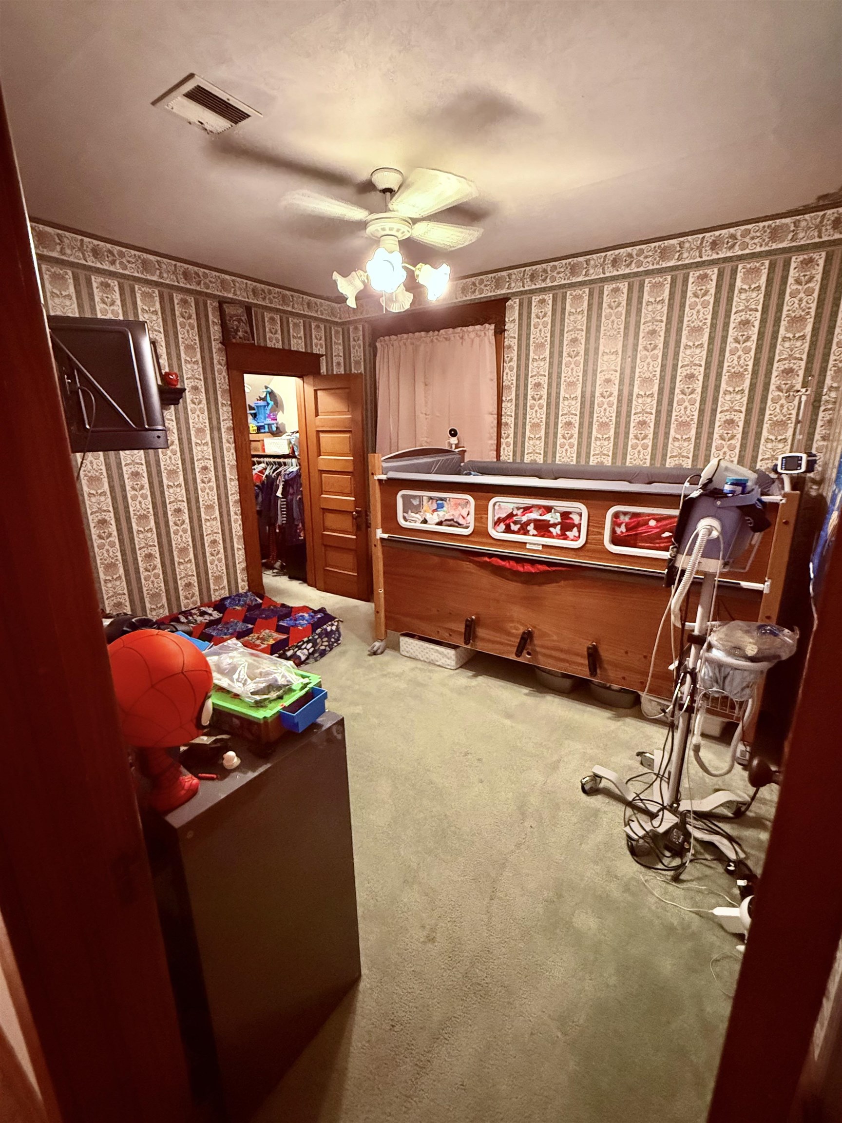 608 E 1st Newton KS 67114-3911