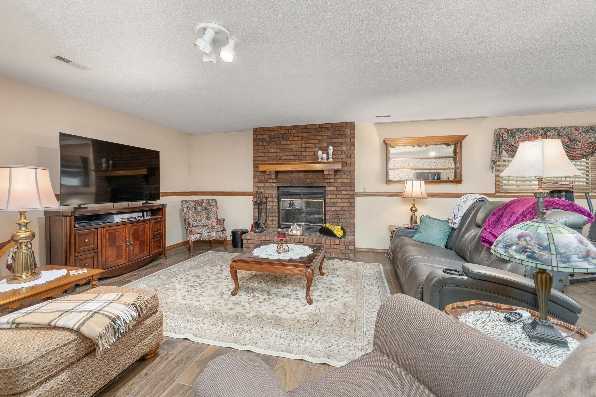 430 N Pine Grove Circle Wichita KS 67212