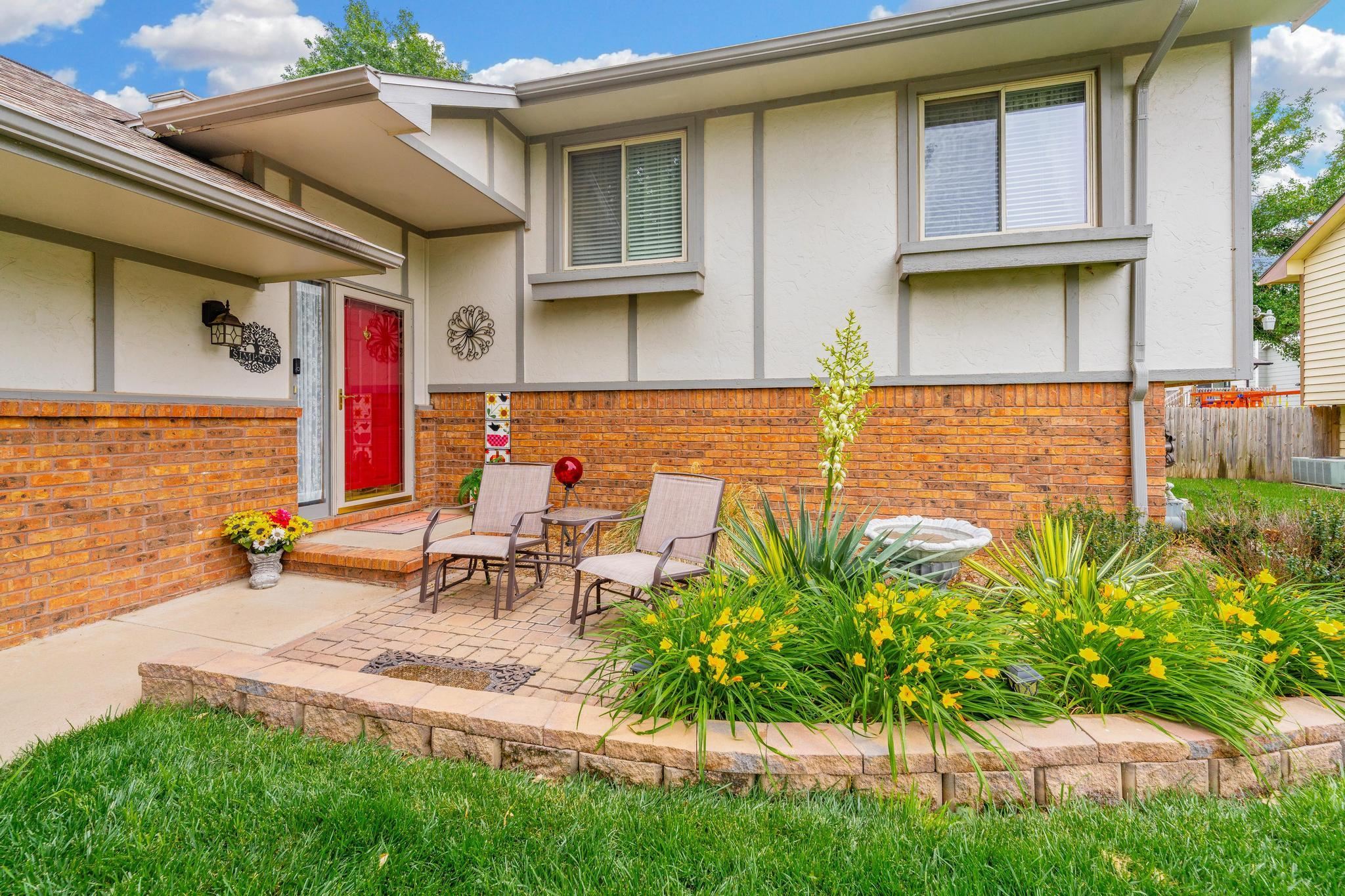 430 N Pine Grove Circle Wichita KS 67212