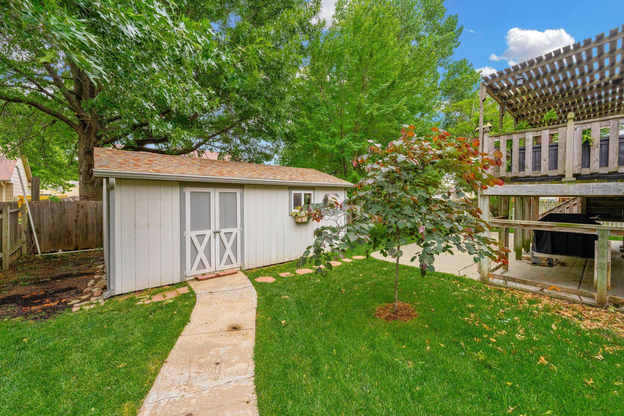 430 N Pine Grove Circle Wichita KS 67212
