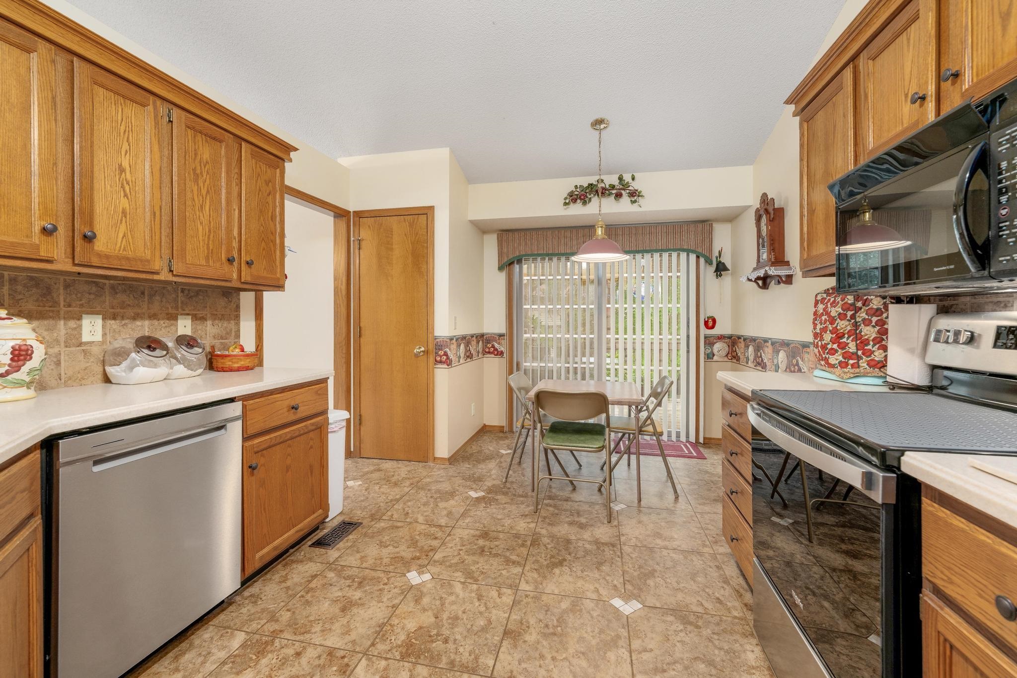 430 N Pine Grove Circle Wichita KS 67212