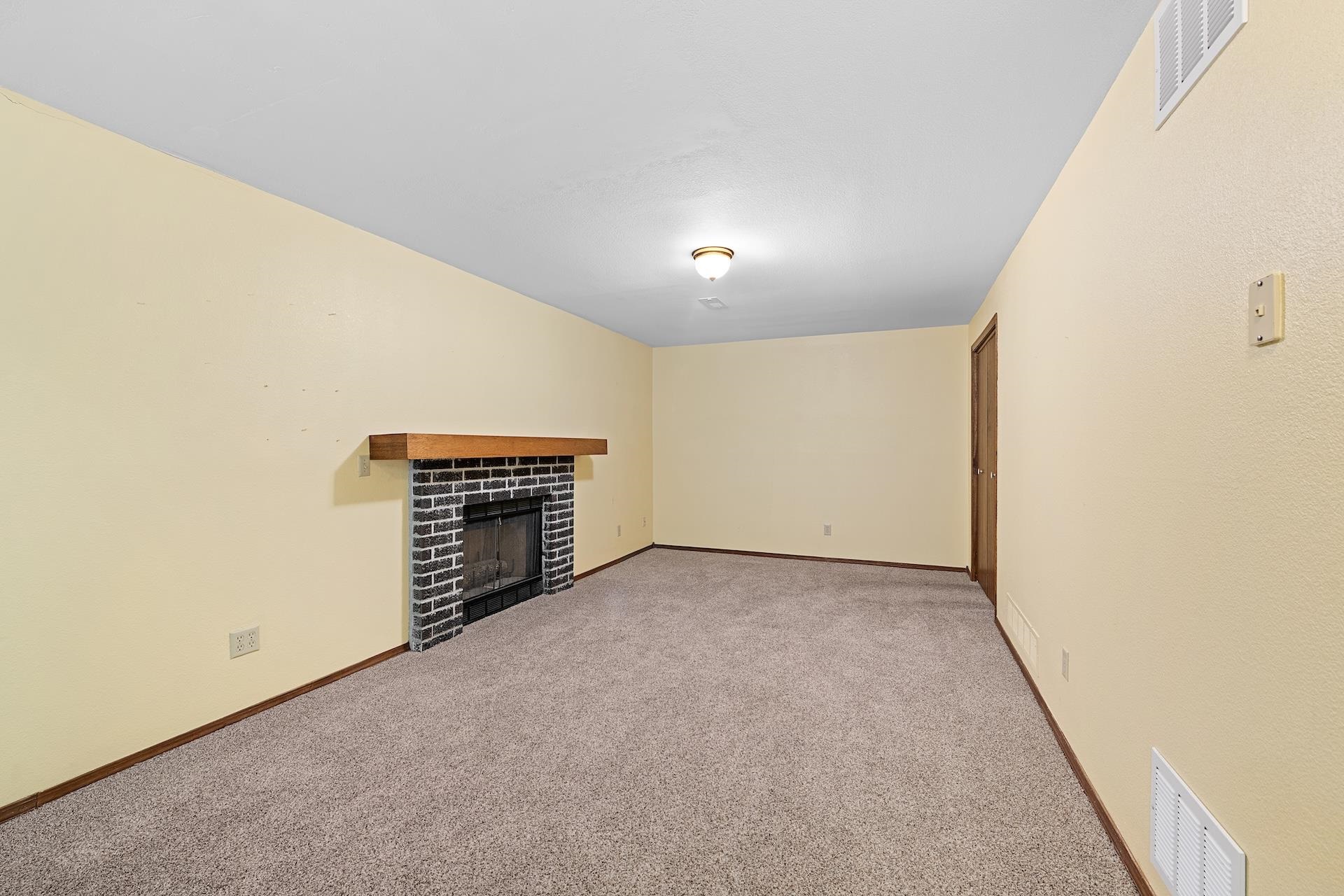 1816 E Fernwood Street Wichita KS 67216-2869