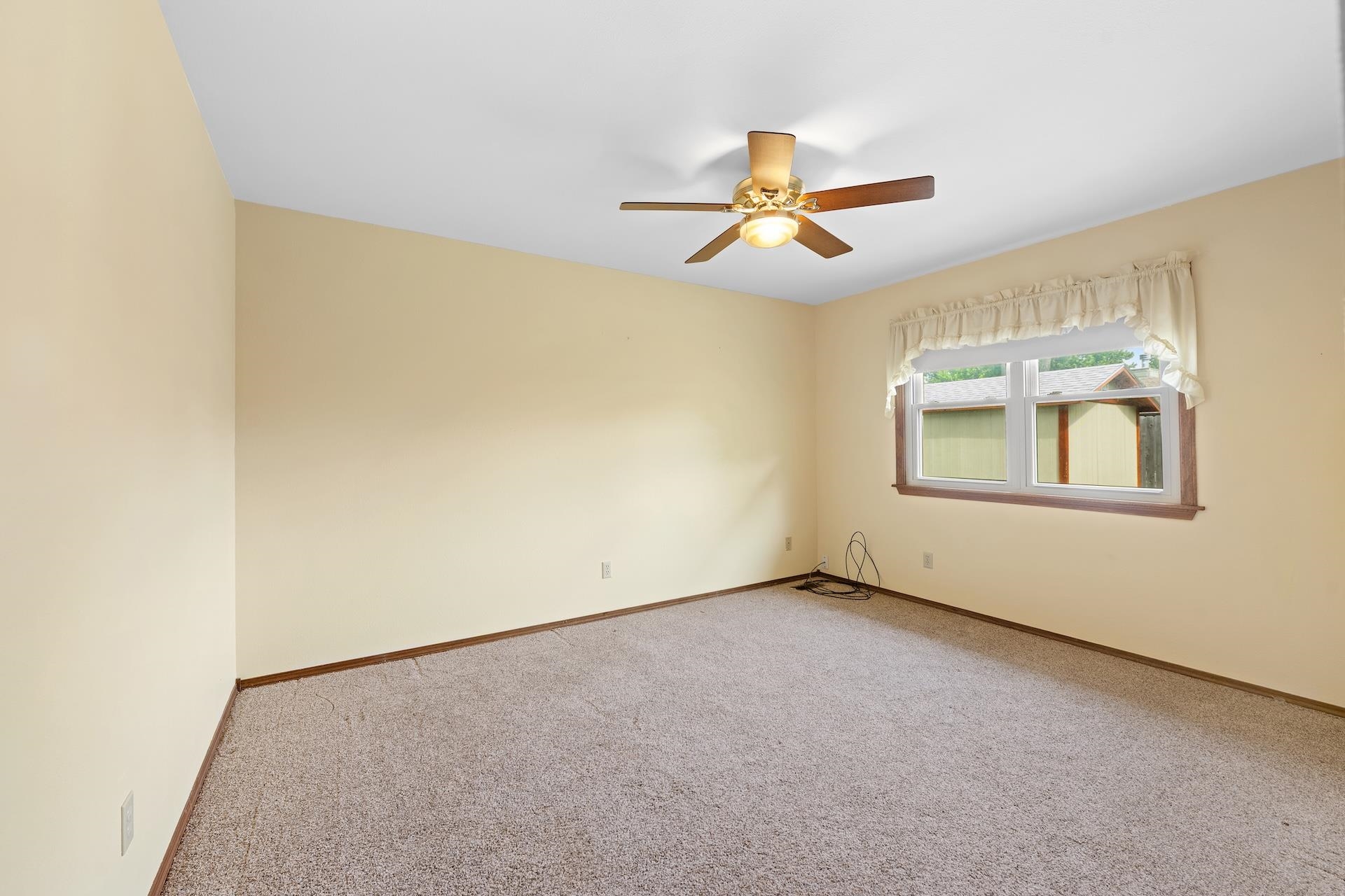 1816 E Fernwood Street Wichita KS 67216-2869