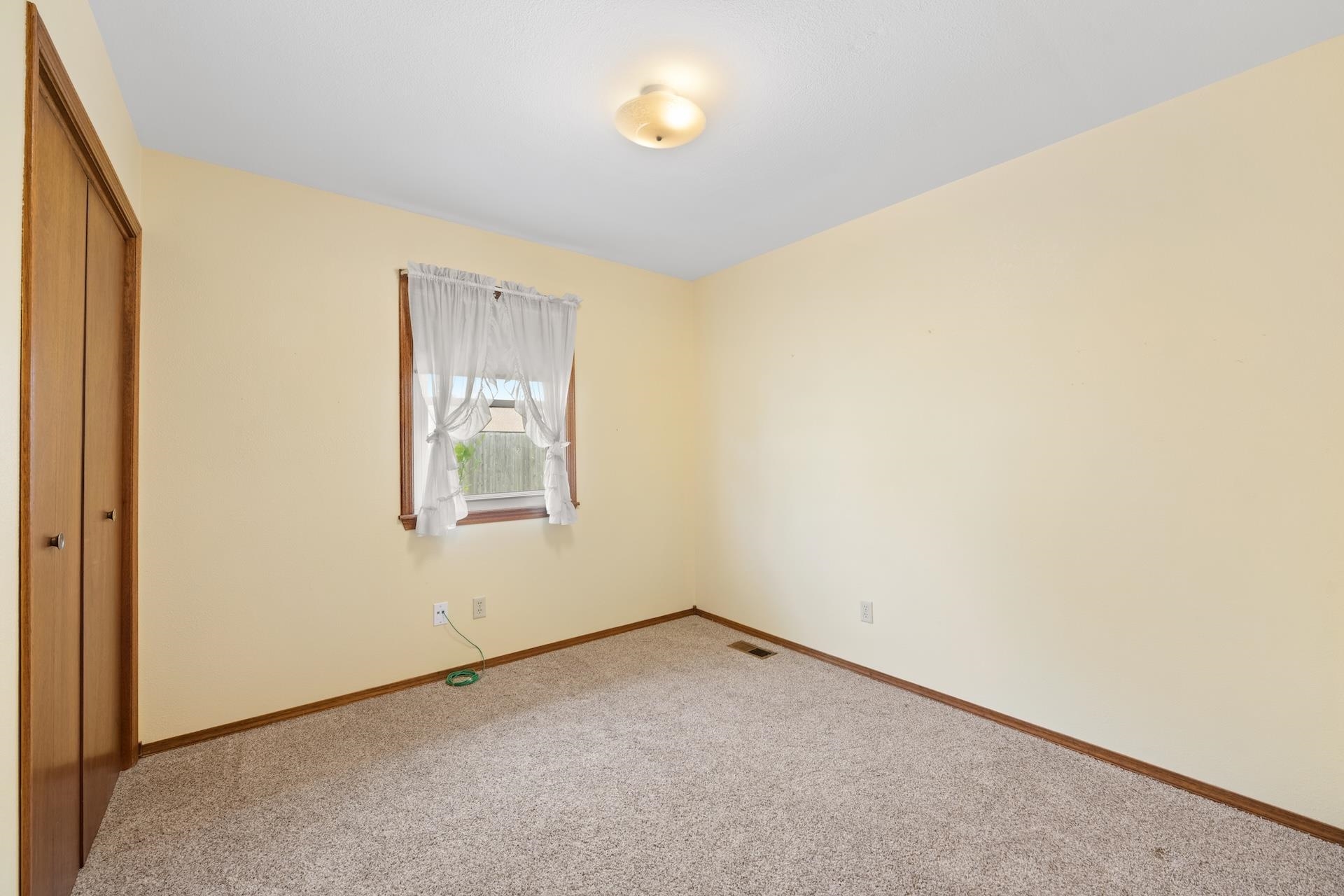 1816 E Fernwood Street Wichita KS 67216-2869