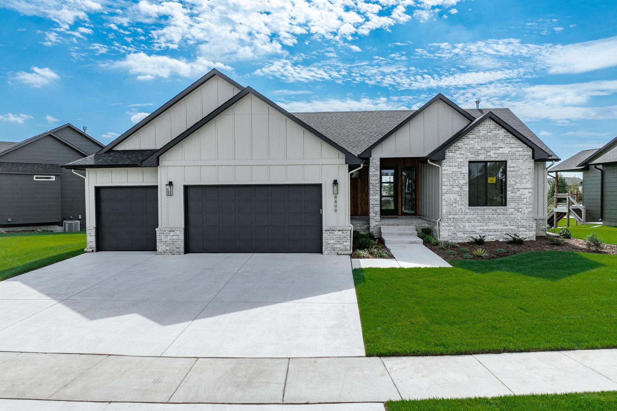 8499 W Pebble Street Maize KS 67101