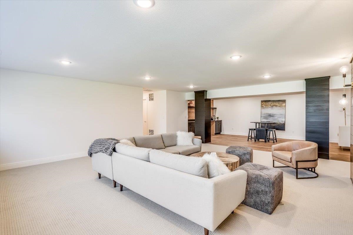 260 S Ciderbluff Circle Wichita KS 67052