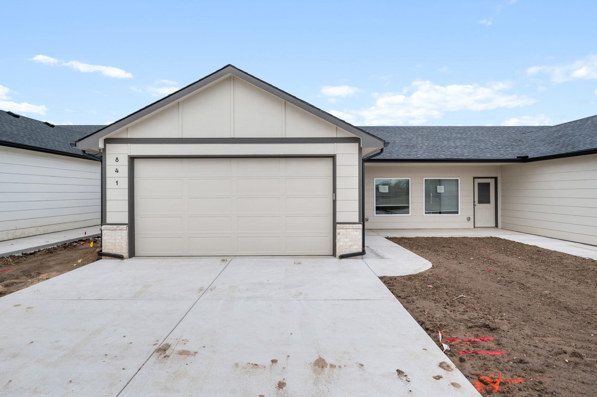 841 S Wybern Street Valley Center KS 67147-8977