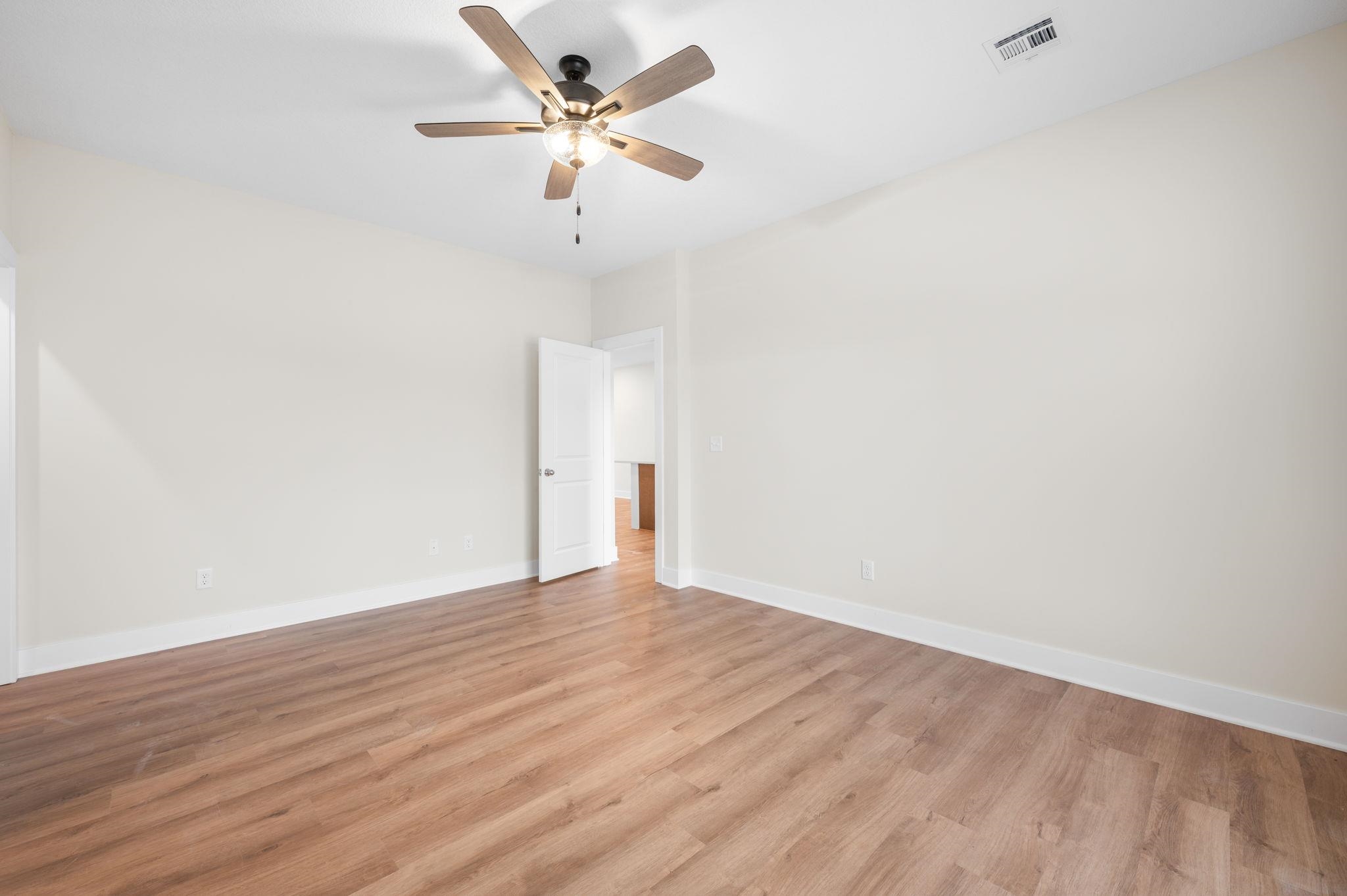 841 S Wybern Street Valley Center KS 67147-8977
