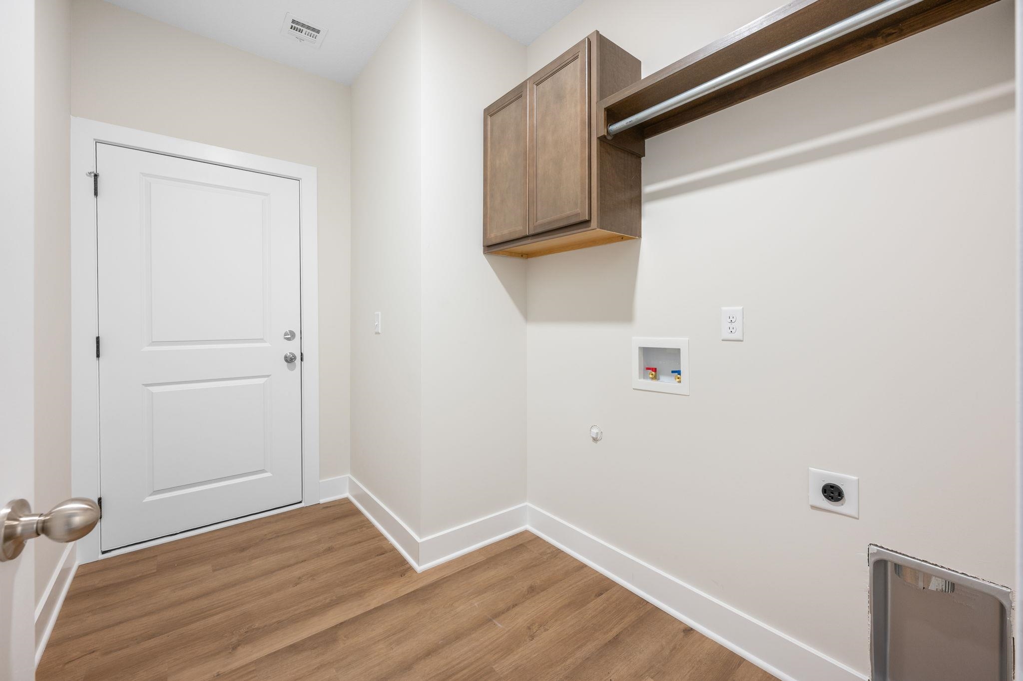 841 S Wybern Street Valley Center KS 67147-8977