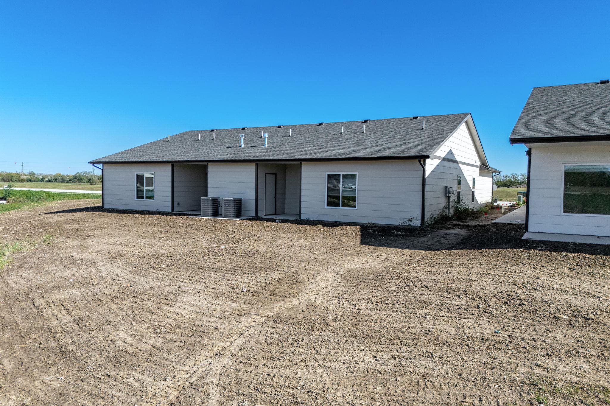 841 S Wybern Street Valley Center KS 67147-8977