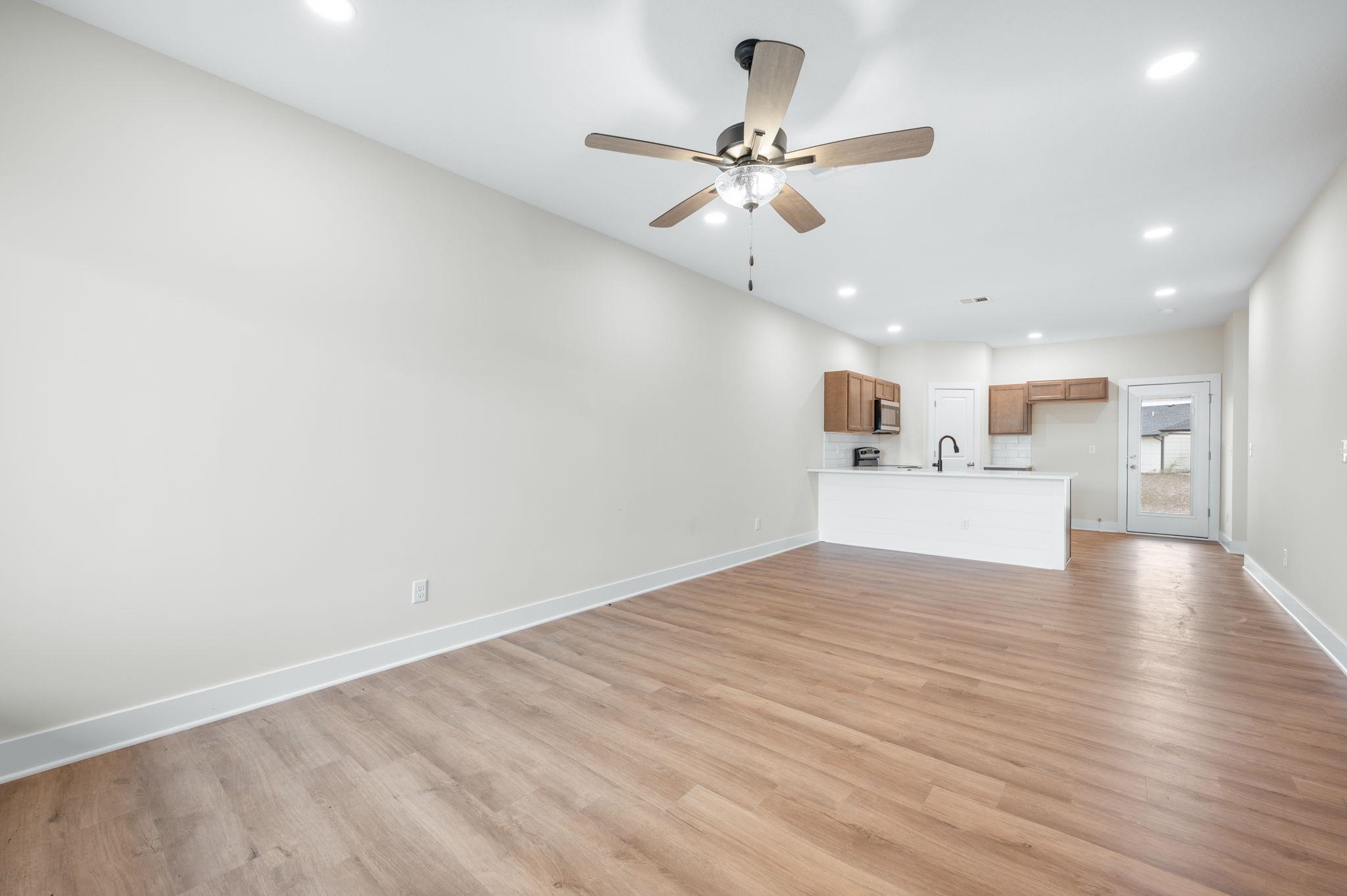 841 S Wybern Street Valley Center KS 67147-8977