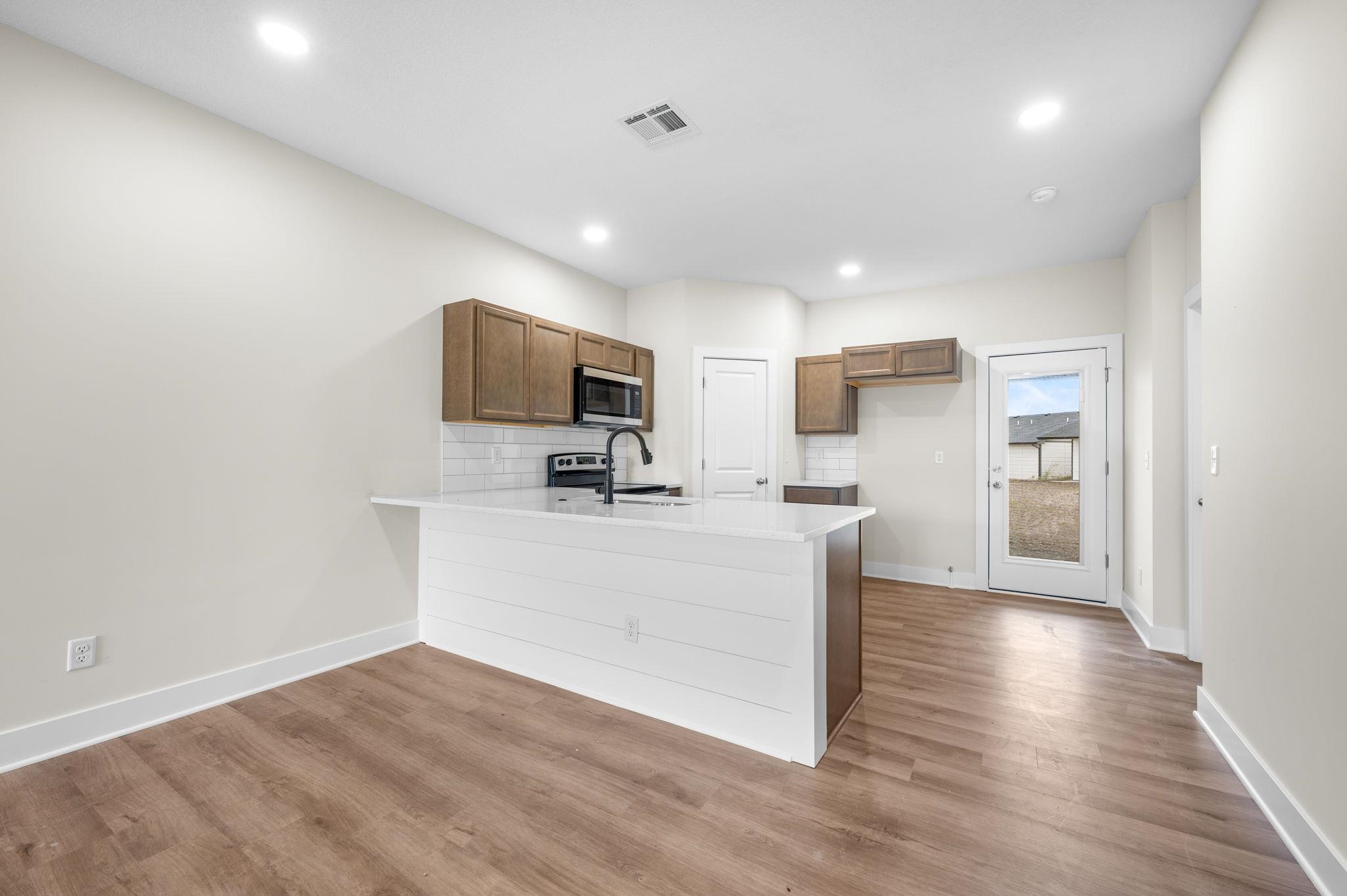 841 S Wybern Street Valley Center KS 67147-8977