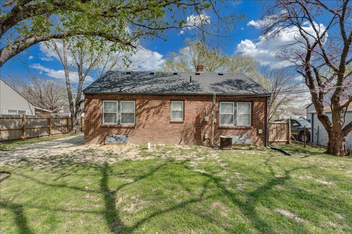 153 S Mccomas Wichita KS 67213