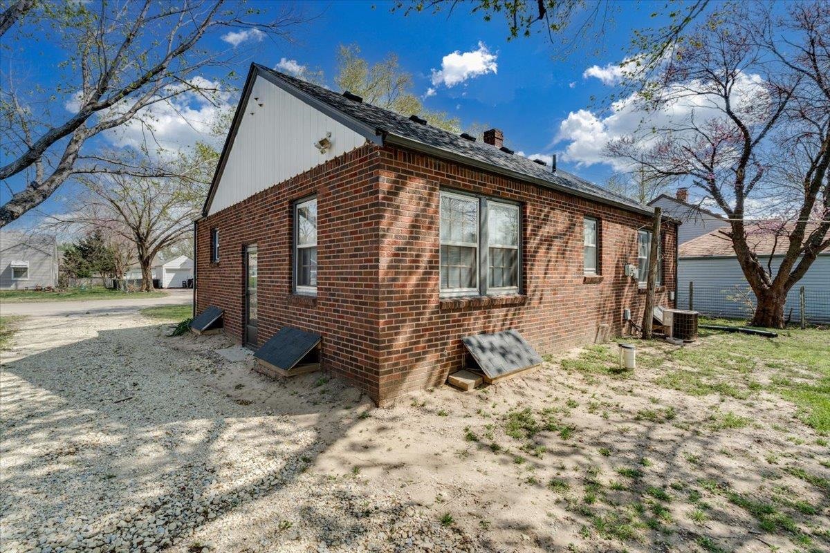 153 S Mccomas Wichita KS 67213