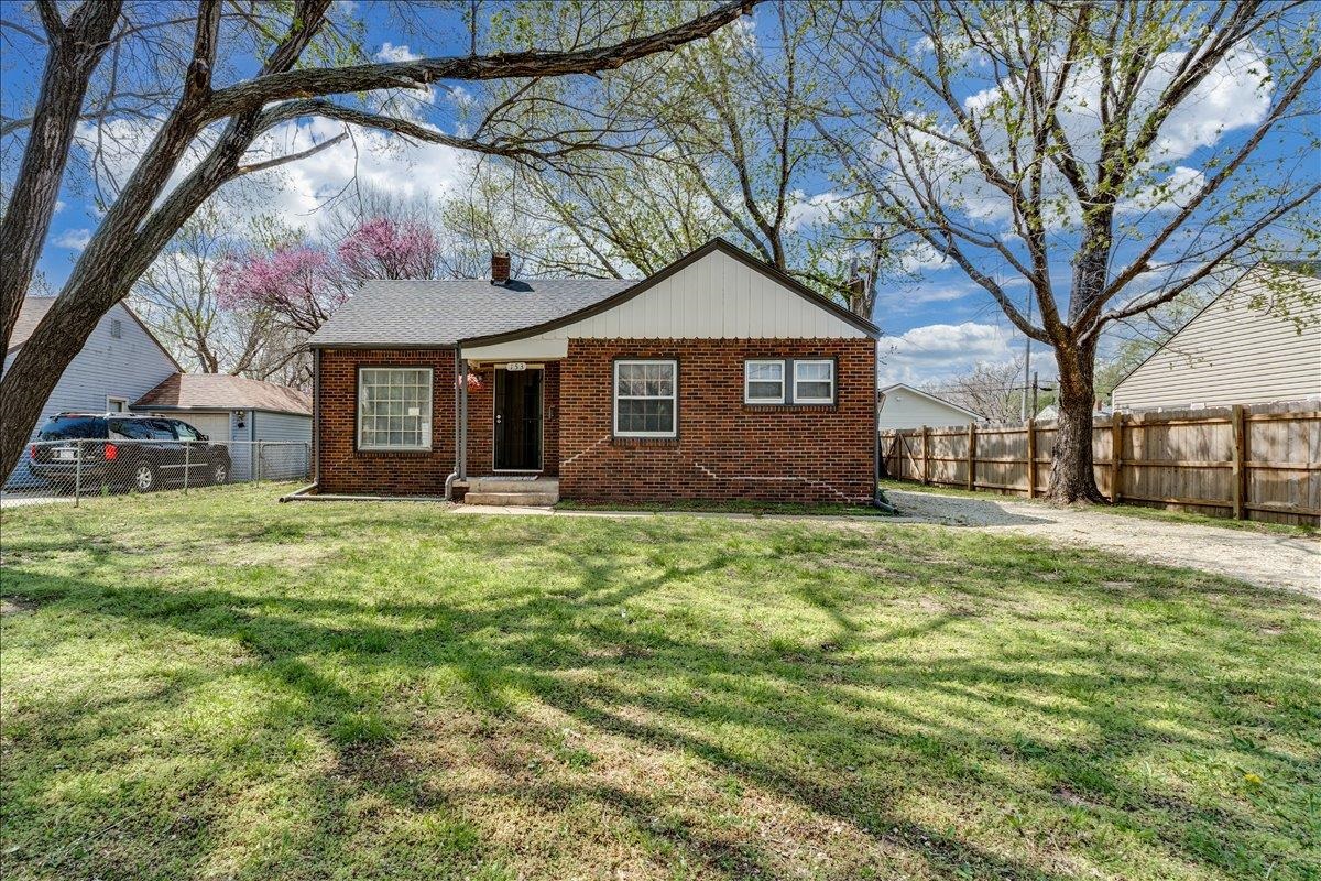 153 S Mccomas Wichita KS 67213